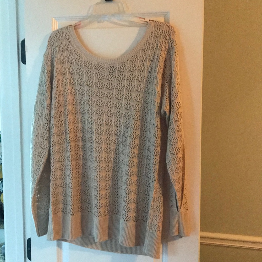 Light crochet split sleeve summer sweater